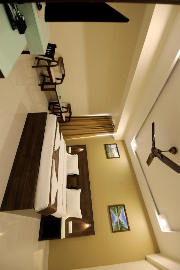 הובלי Hotel Shringar Palace מראה חיצוני תמונה