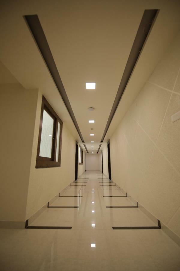 הובלי Hotel Shringar Palace מראה חיצוני תמונה