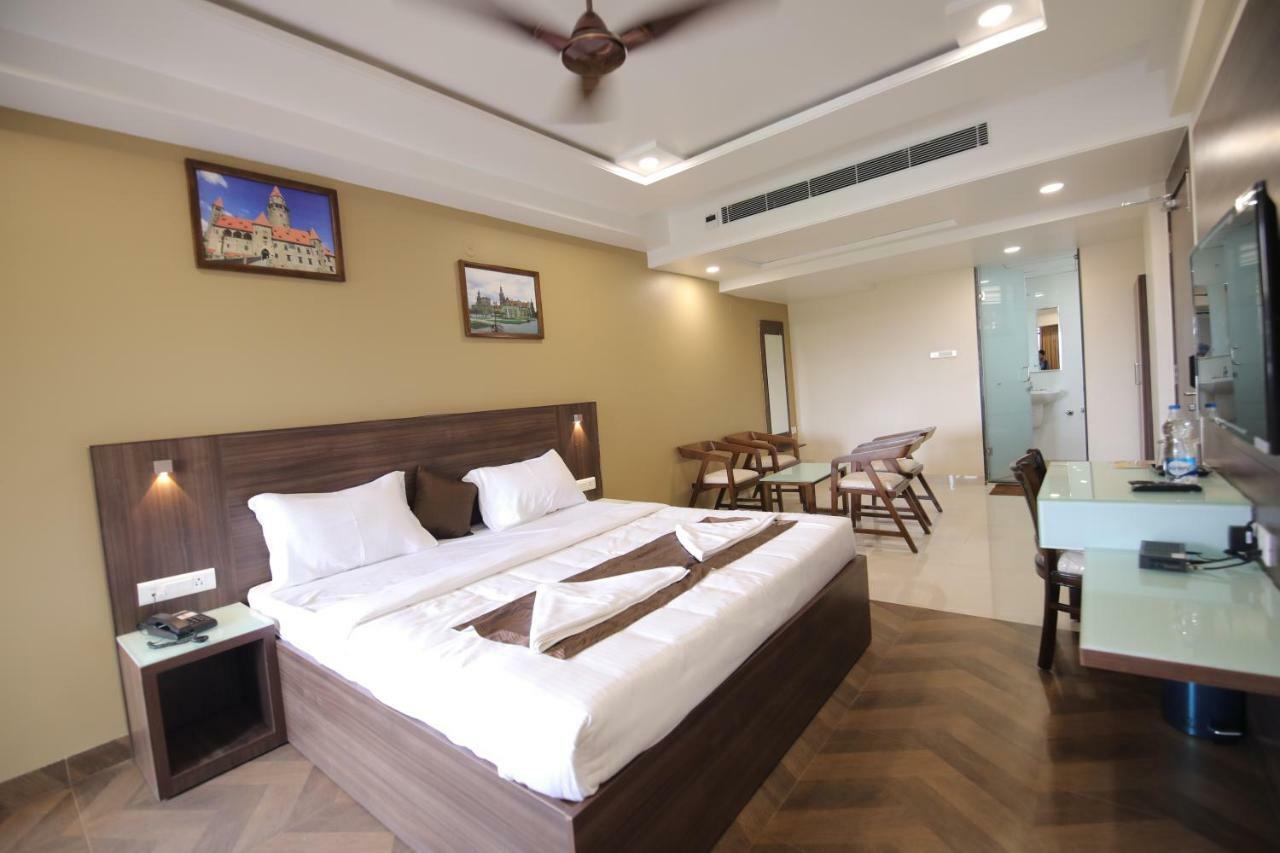הובלי Hotel Shringar Palace מראה חיצוני תמונה