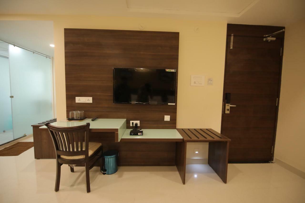 הובלי Hotel Shringar Palace מראה חיצוני תמונה