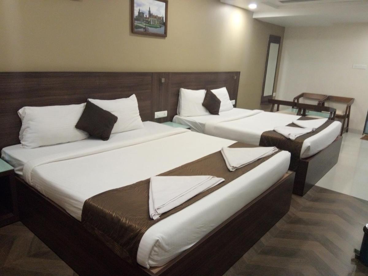 הובלי Hotel Shringar Palace מראה חיצוני תמונה