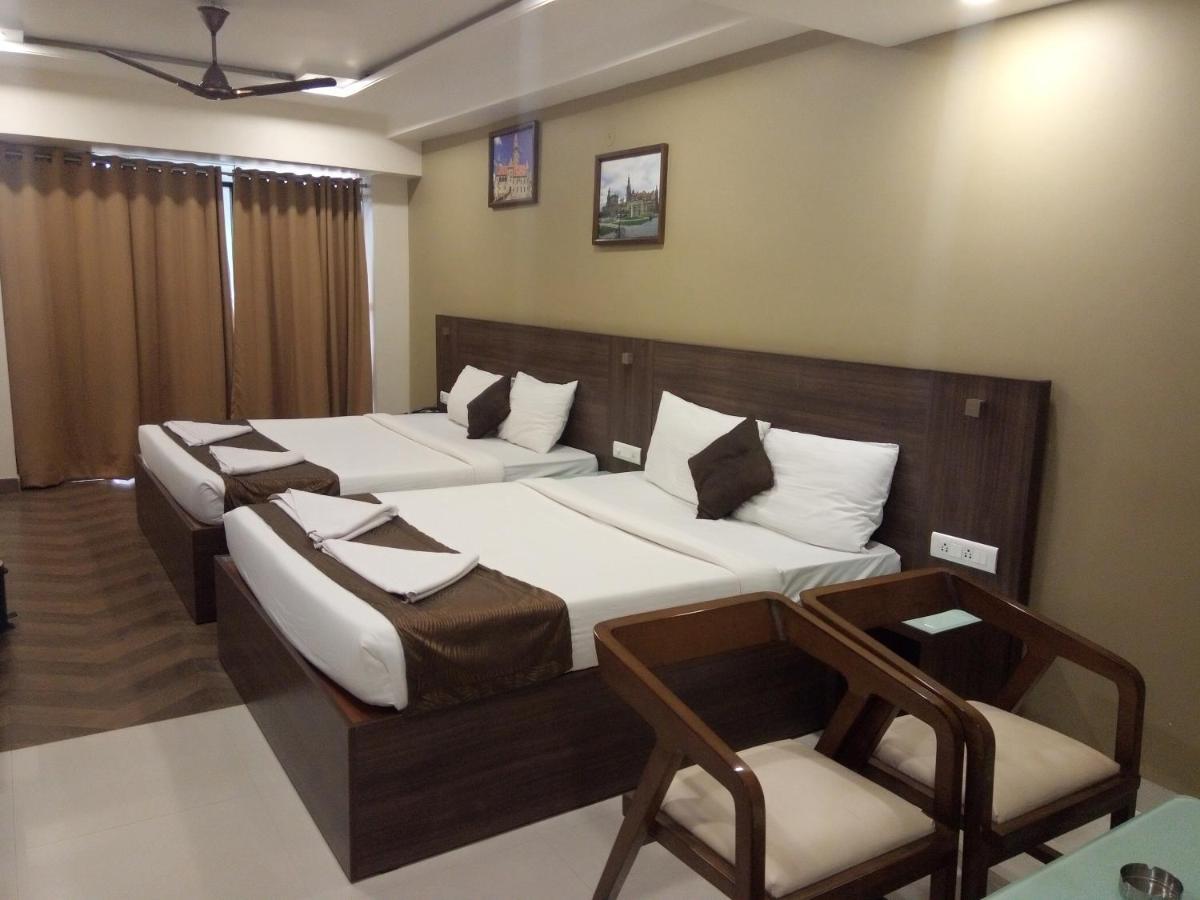 הובלי Hotel Shringar Palace מראה חיצוני תמונה